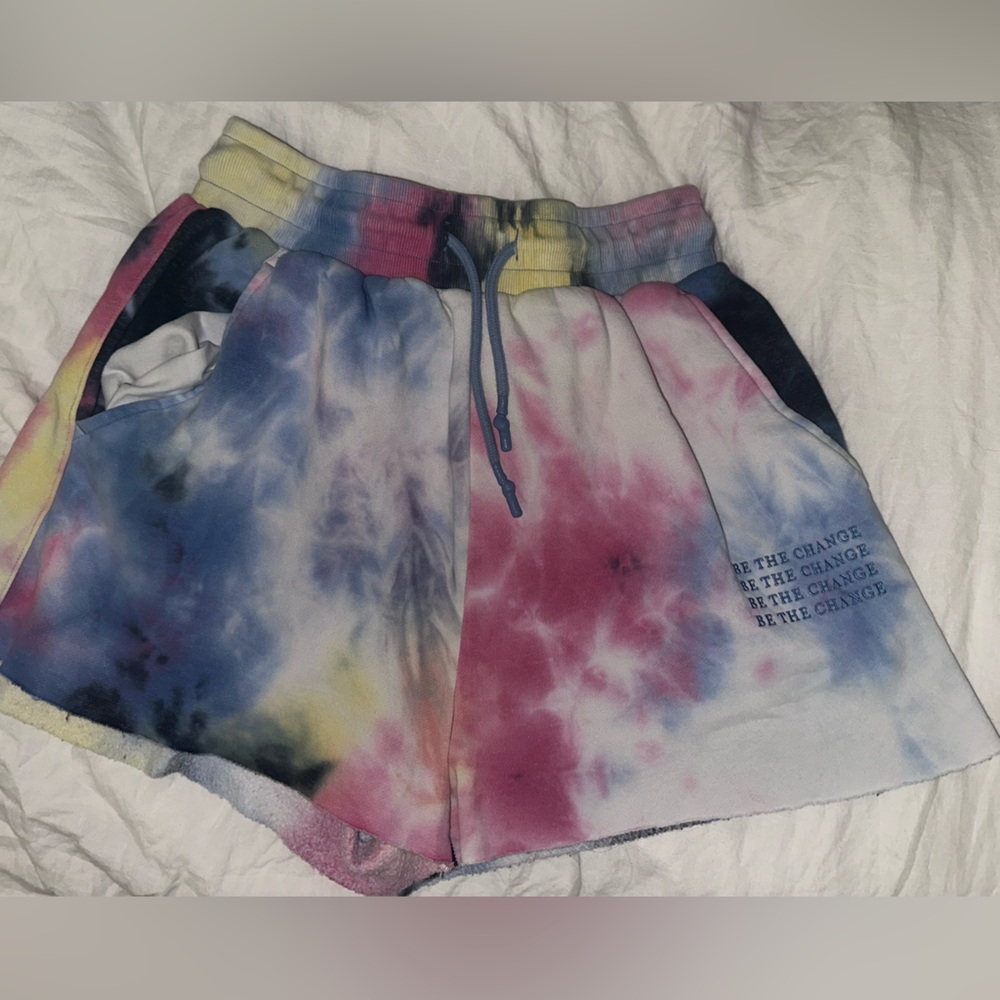 Vitality, be the change shorts